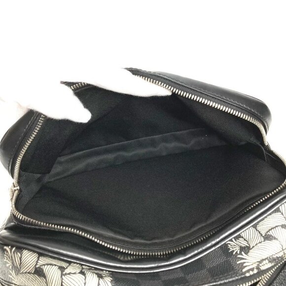 LOUIS VUITTON N41572 Damier Graphite Christopher Nemes NilePM Shoulder Bag - Picture 15 of 16